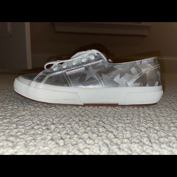 Pair of Star Supergas - Picture 2 of 3